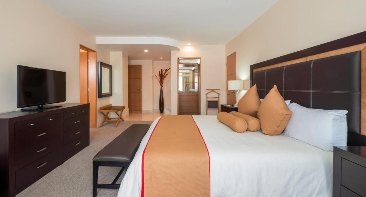 Real Inn Torreón エクステリア 写真