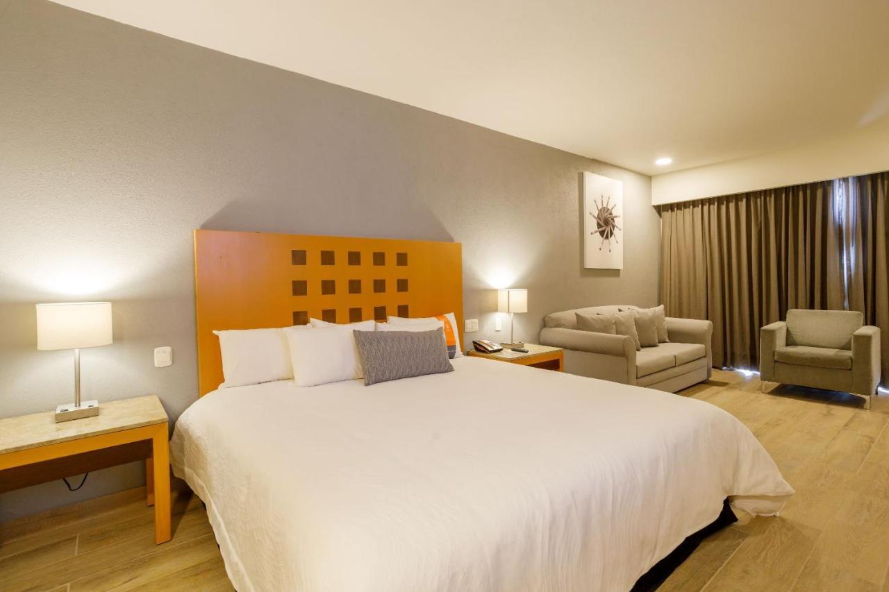 Real Inn Torreón エクステリア 写真