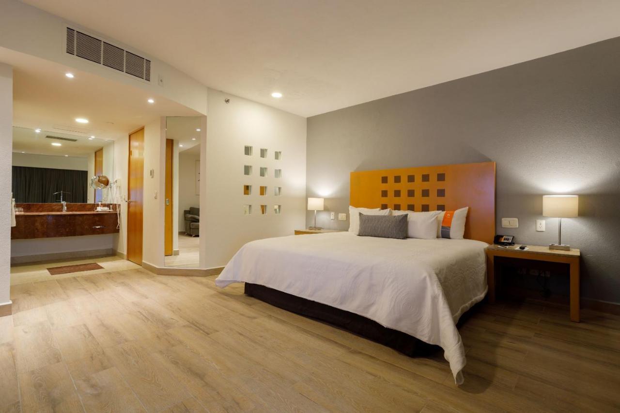 Real Inn Torreón エクステリア 写真