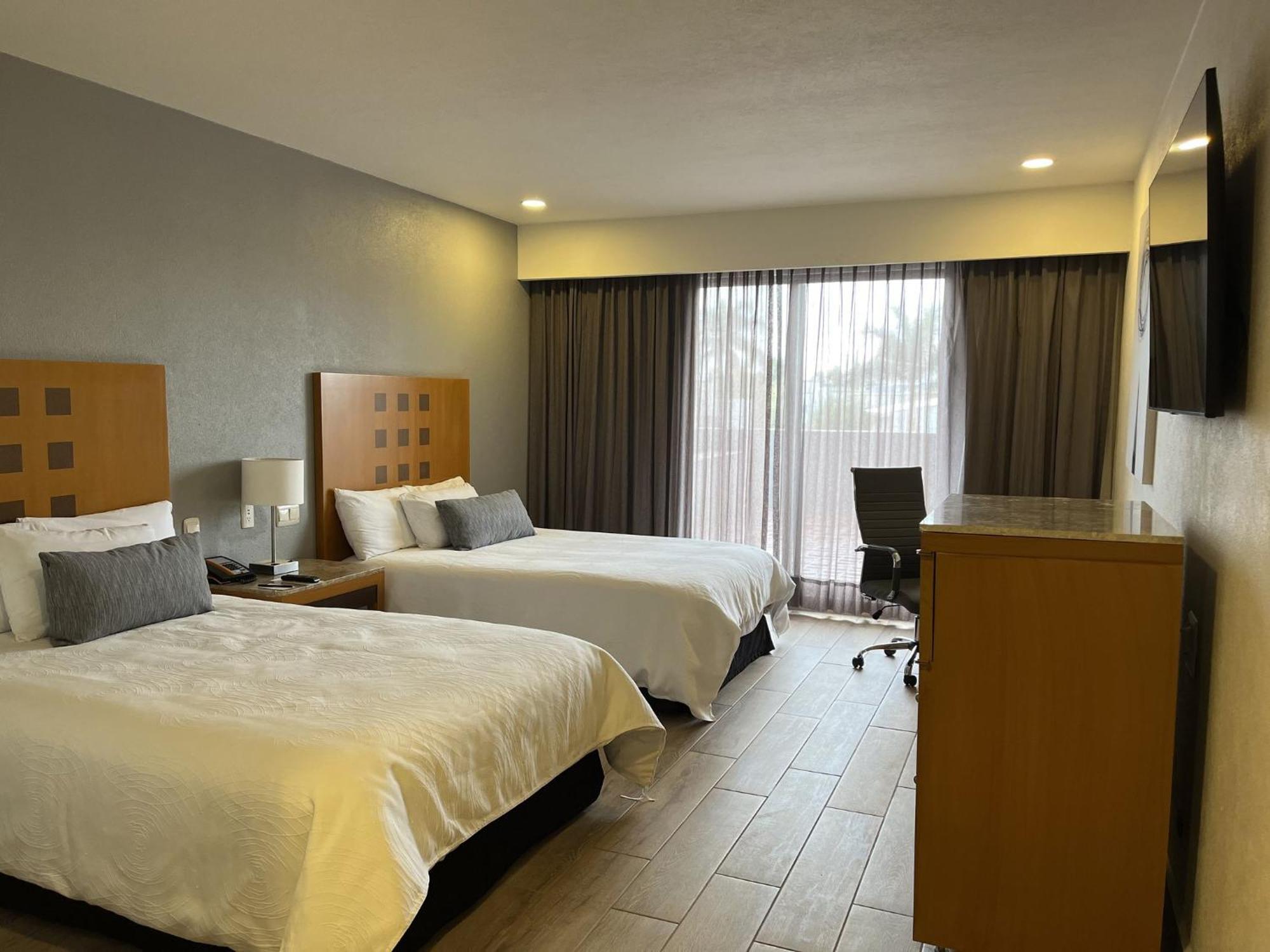 Real Inn Torreón エクステリア 写真